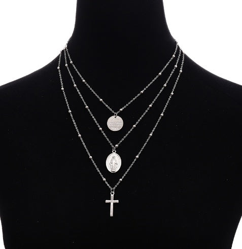 Collier ras-du-cou long à chaînes et perles superposées pour femme, style sexy et tendance, couleur or ou argent, avec pendentifs ronds et croix — bijoux.