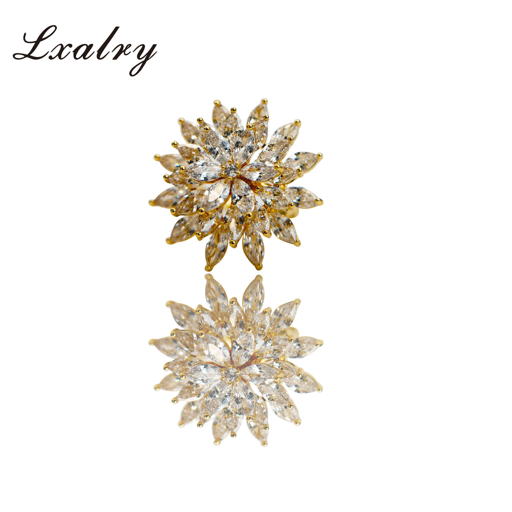 Parure de bijoux Lxalry en cuivre plaqué or 18 carats à motif floral – style baroque, bague et boucles d’oreilles imposantes – hypoallergénique, résistante au ternissement, cadeau élégant pour femme