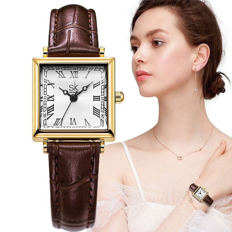 Montre pour femme à petit cadran carré de style rétro avec bracelet en cuir