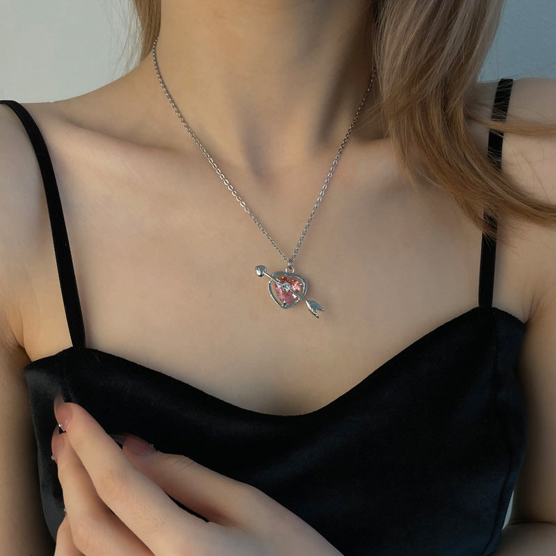 Collier “Love Heart” mignon et stylé pour piercing.