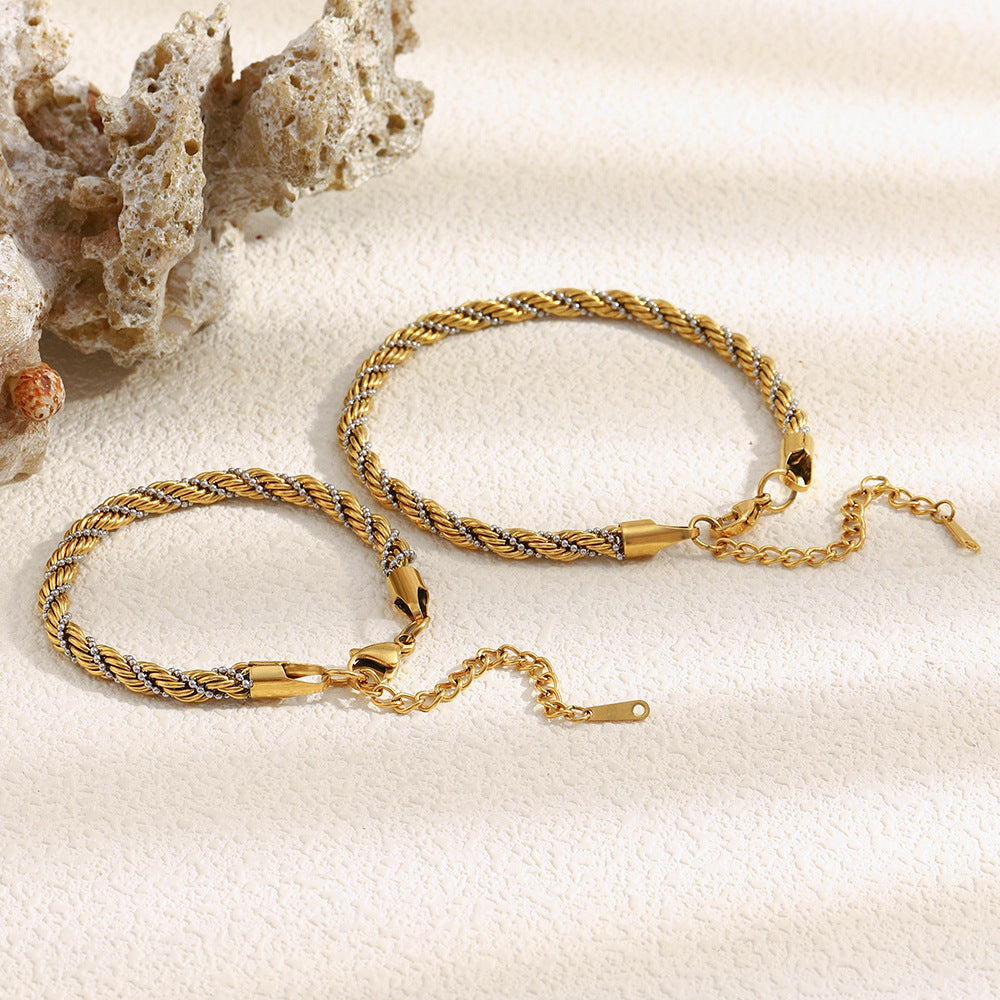 Bracelet de cheville torsadé à perles enroulées